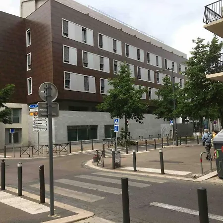 Terrasses Du Port 5 Mn, T2 Moderne Equipe 5 Couchages Apartment Marseille