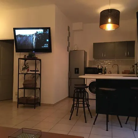 Apartment Terrasses Du Port 5 Mn, T2 Moderne Equipe 5 Couchages
